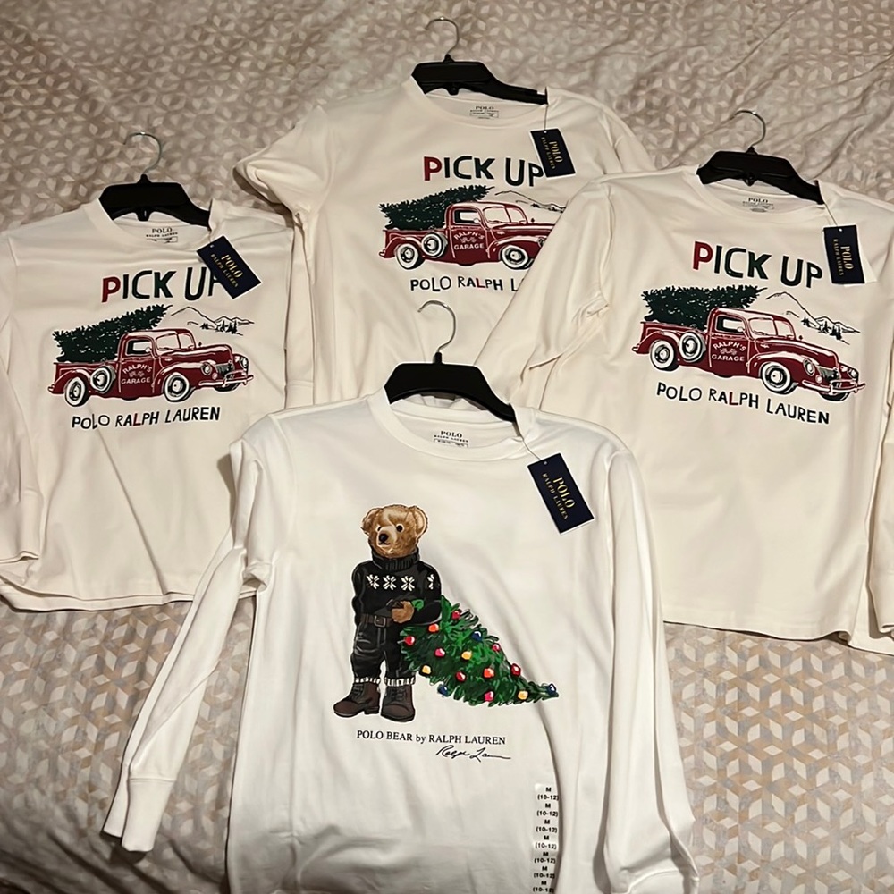 New youth tee shirts 1 small  1 X-Large 1 large 1 medium